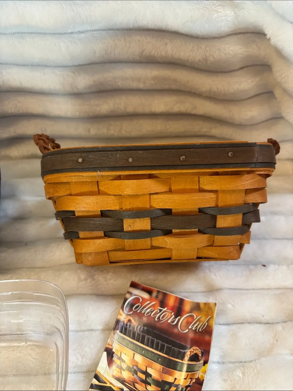 2000 Longaberger Collector’s Club Renewal Basket Combo